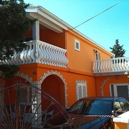 Apartments Batarilo Gornji Karin Zewnętrze zdjęcie
