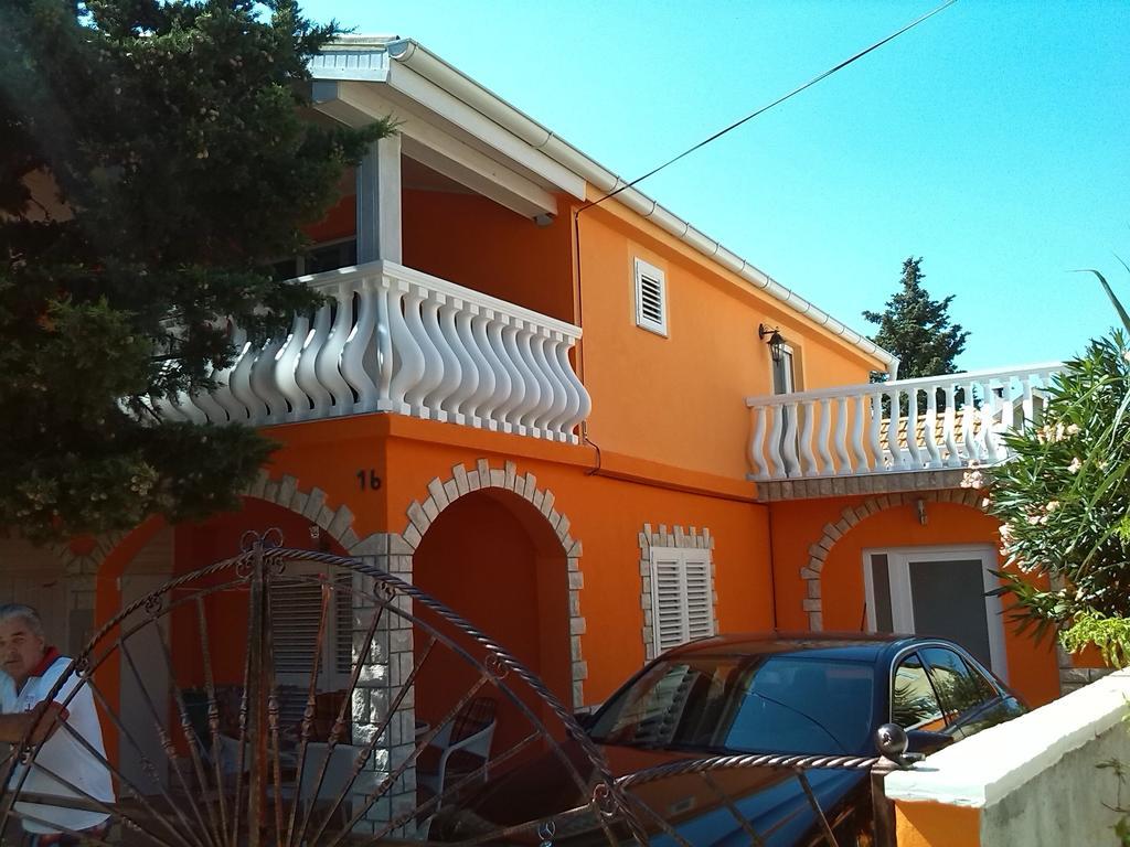 Apartments Batarilo Gornji Karin Zewnętrze zdjęcie