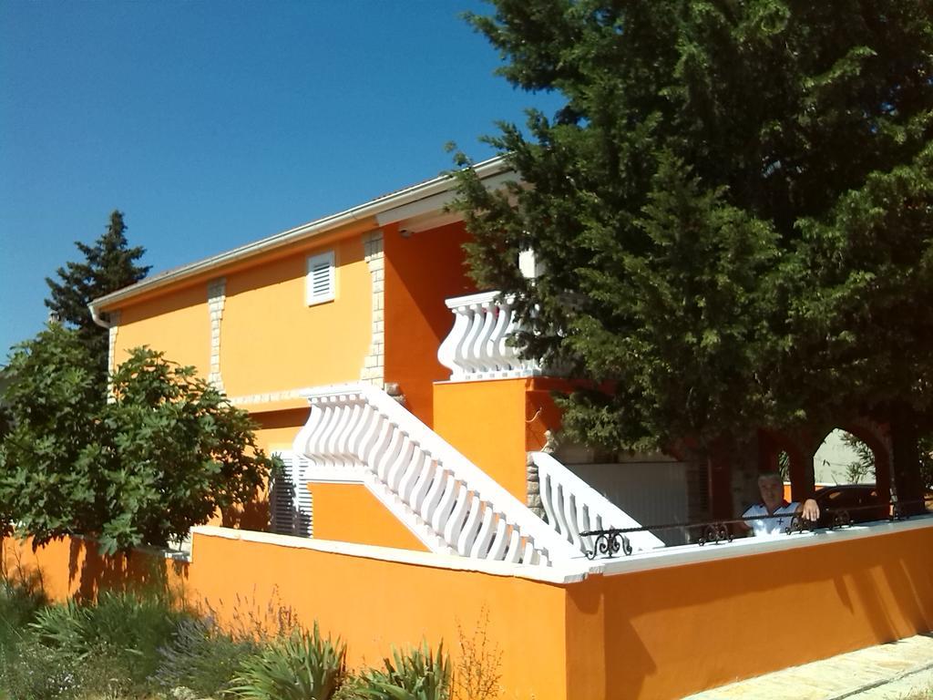 Apartments Batarilo Gornji Karin Zewnętrze zdjęcie